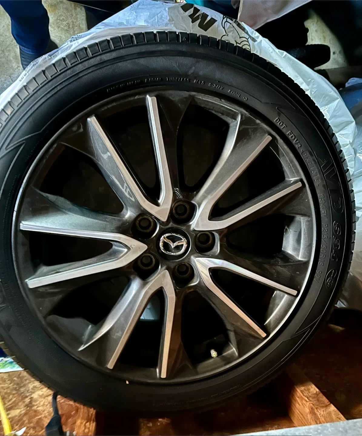 Mazda CX3 GT - 4 OEM Wheels and Yokohama Tire