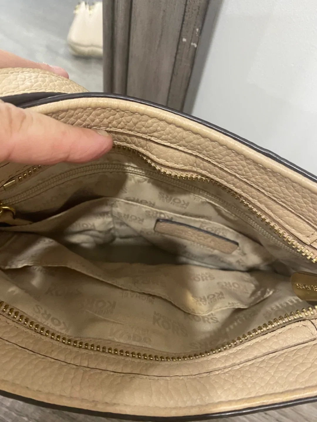 Michael Kors Purse and Wallet Set image indicator(3)