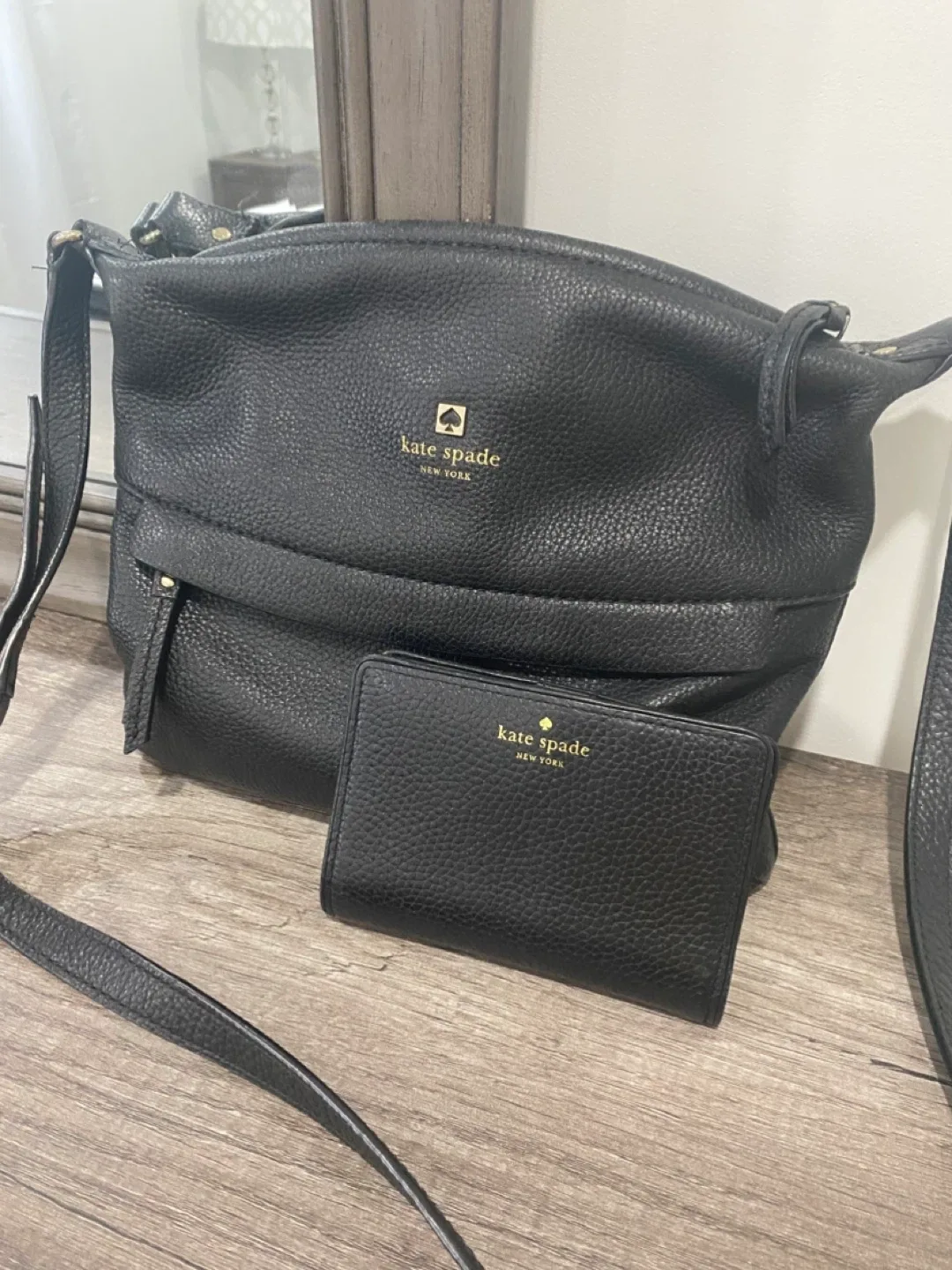 Kate Spade Black Leather Crossbody Bag & Wallet image indicator(5)