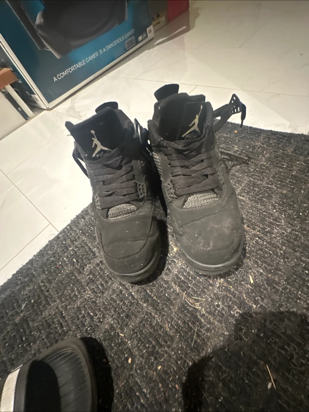 Air Jordan 4 Black Sneakers thumbnail