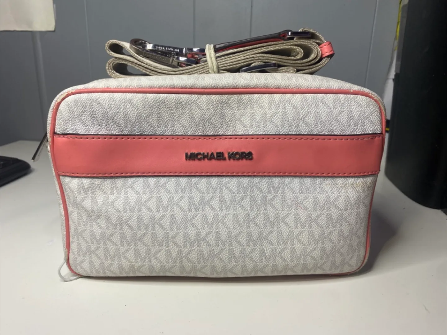 Michael Kors Crossbody Bag thumbnail