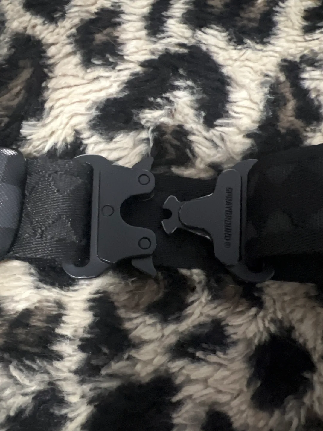 Sprayground Limited Edition Fanny Pack image indicator(5)