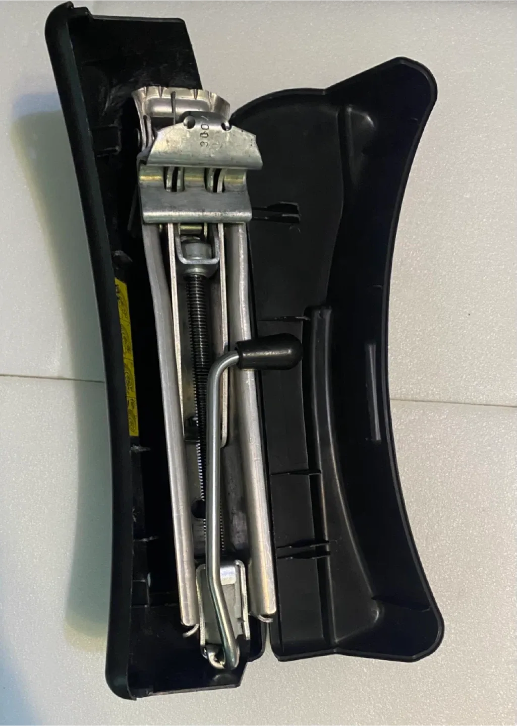 OEM Car Jack and Tool Set thumbnail