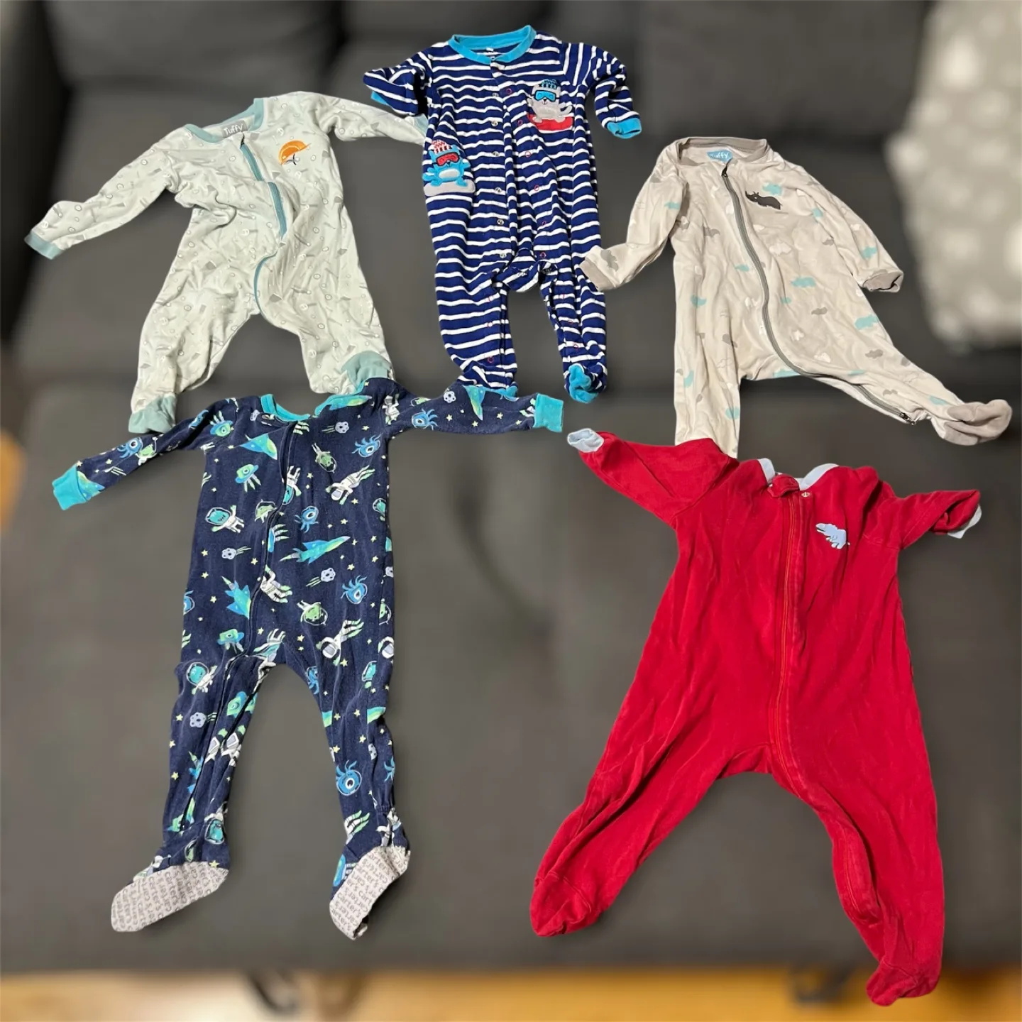 Mixed Baby Clothes Bundle - Size 6-12 Months image indicator(3)