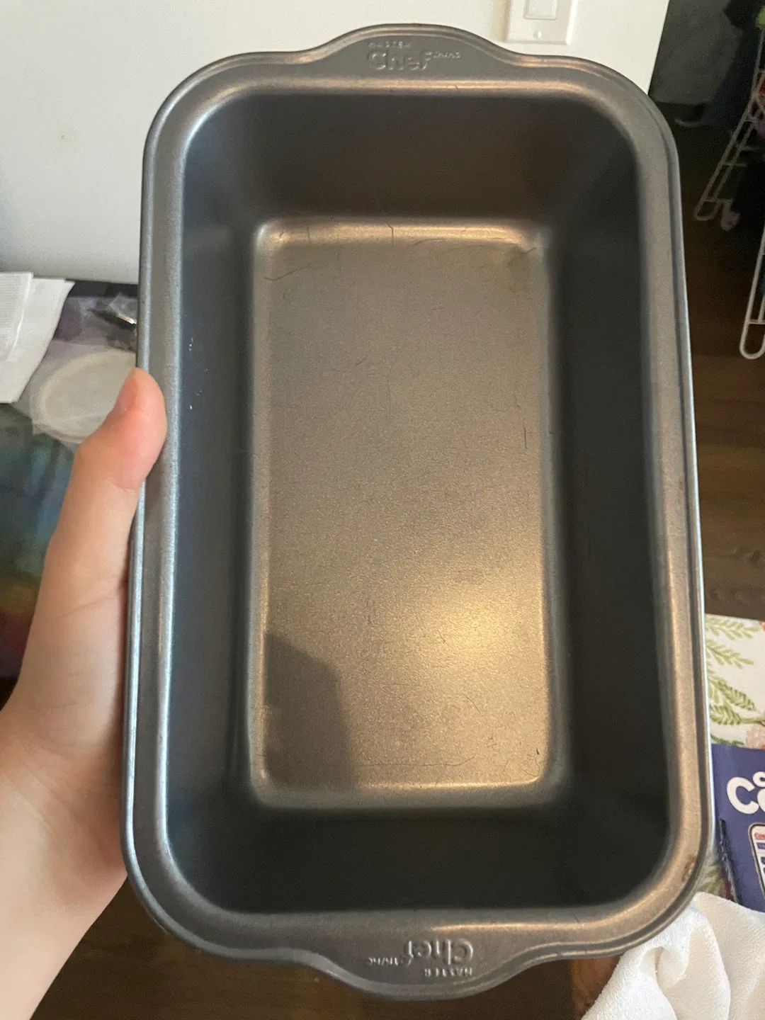 MASTER Chef Non-Stick Loaf Pan, 9-in image indicator(2)