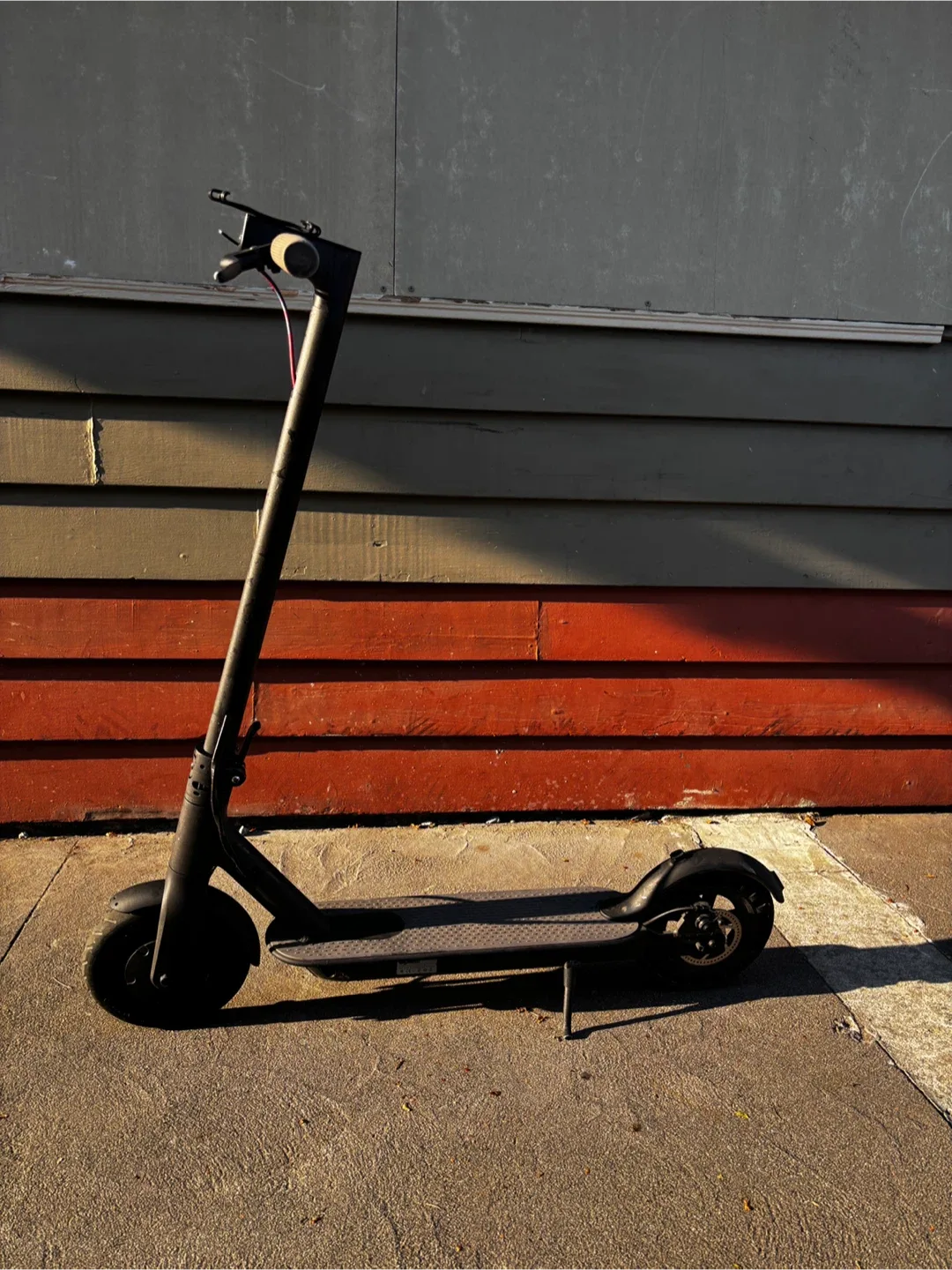 Electric Scooter - Black thumbnail