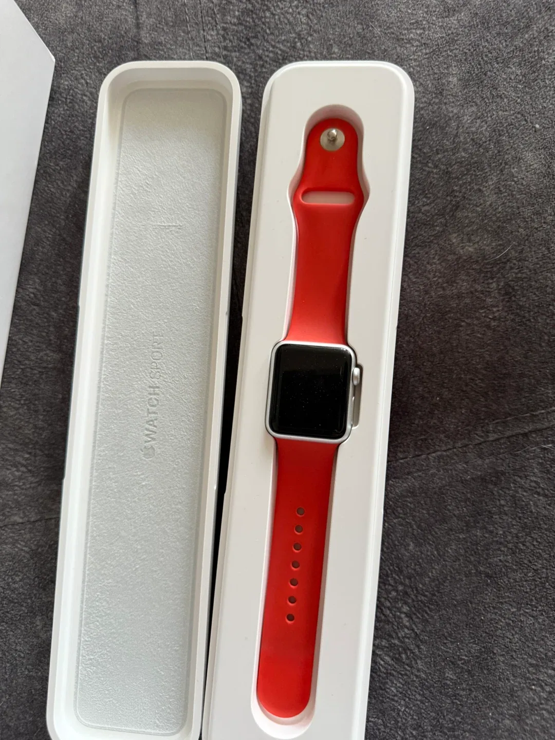 Apple Watch 38mm Aluminum (1st gen)
