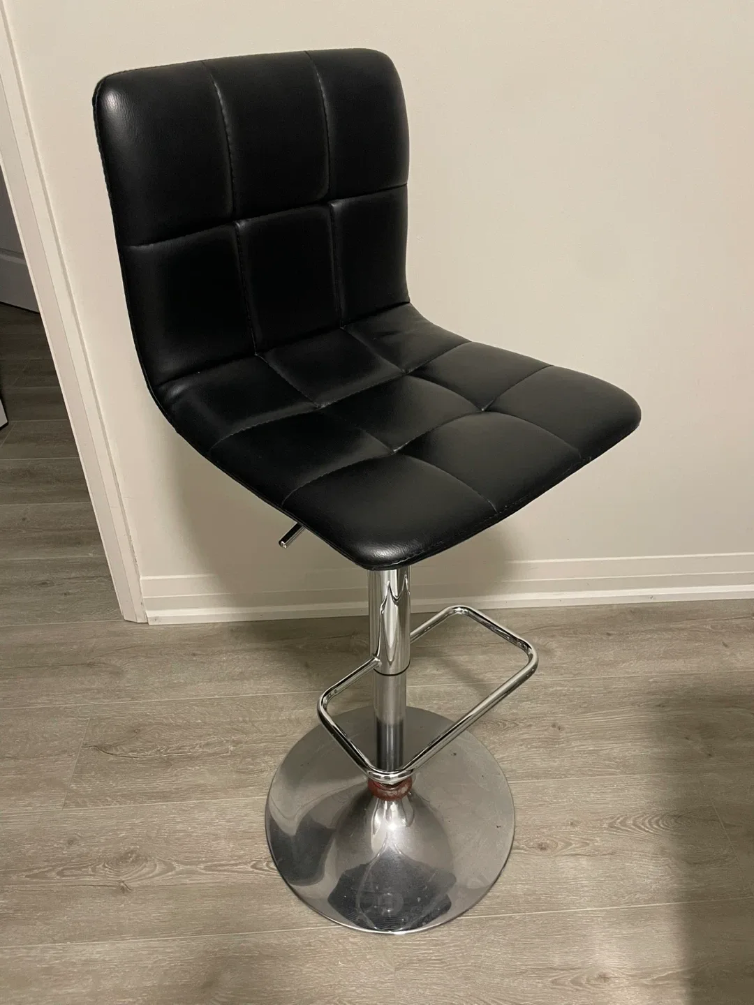 Bar Stool thumbnail