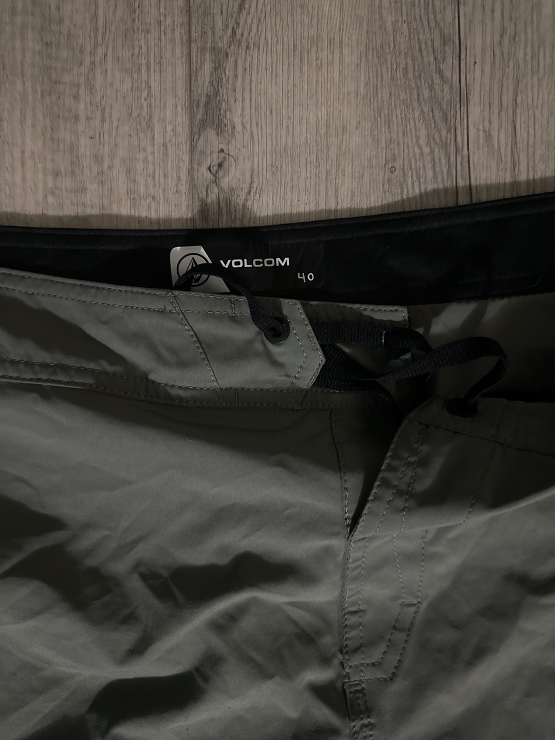 Volcom Boardshorts - Size 40 - photo 3