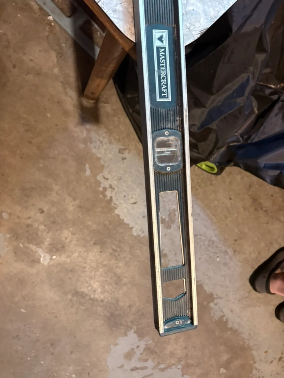 Mastercraft Heavy Duty Extruded Aluminum Level thumbnail