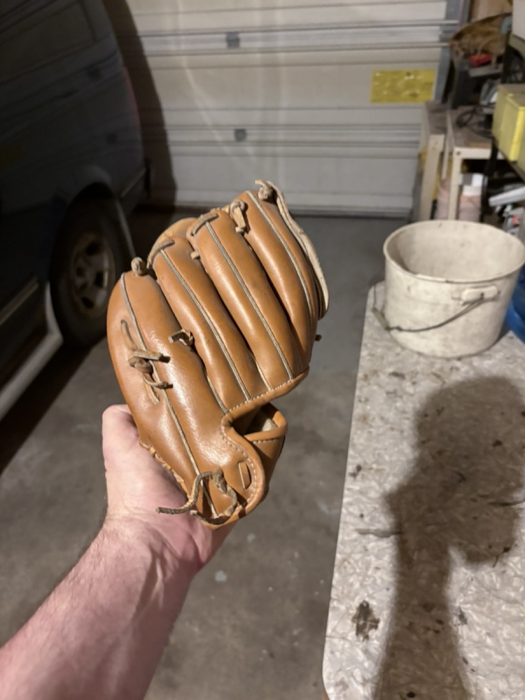 Baseball glove - photo 2