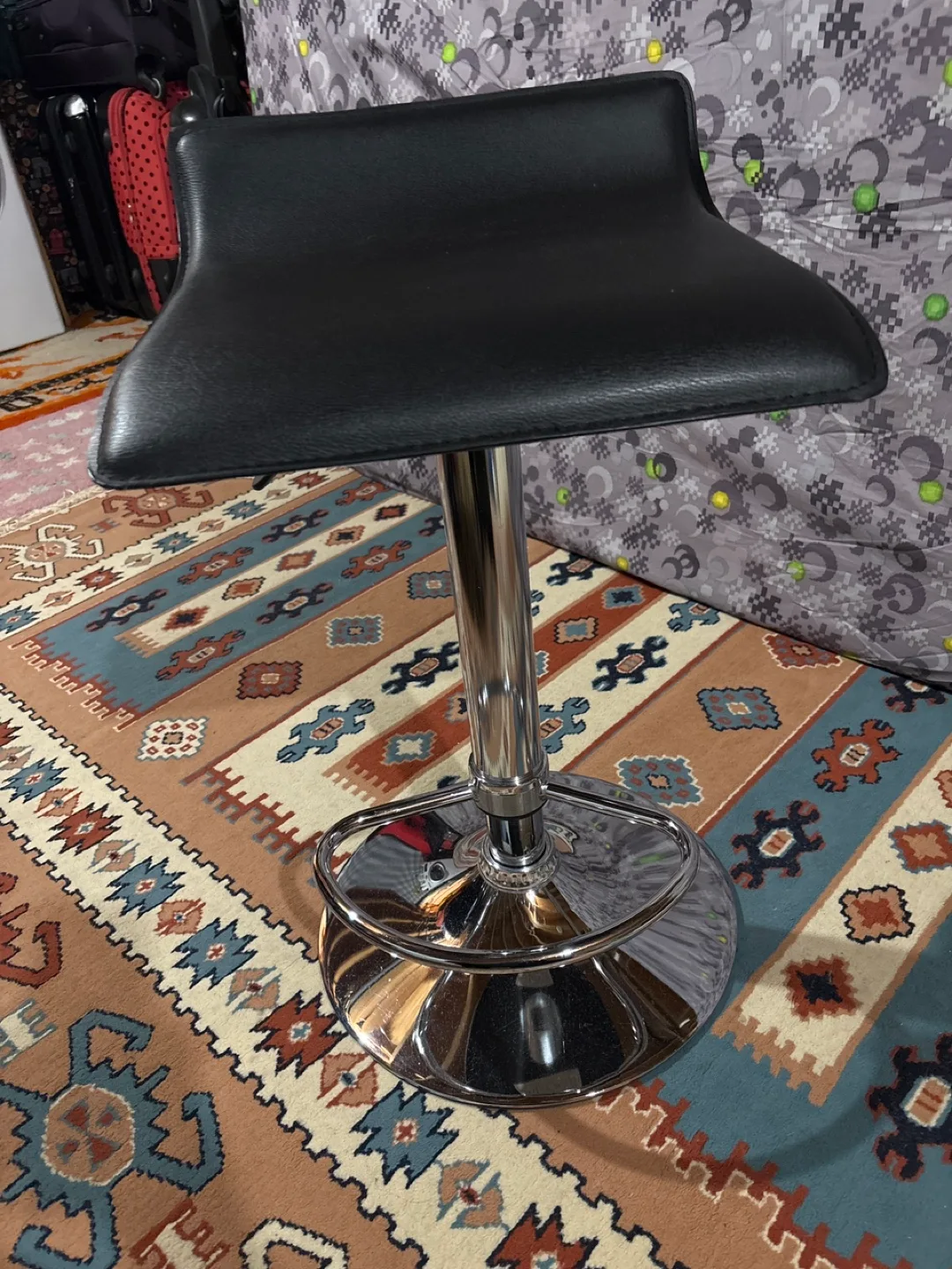 Adjustable Height Bar Stool - Black image indicator(4)