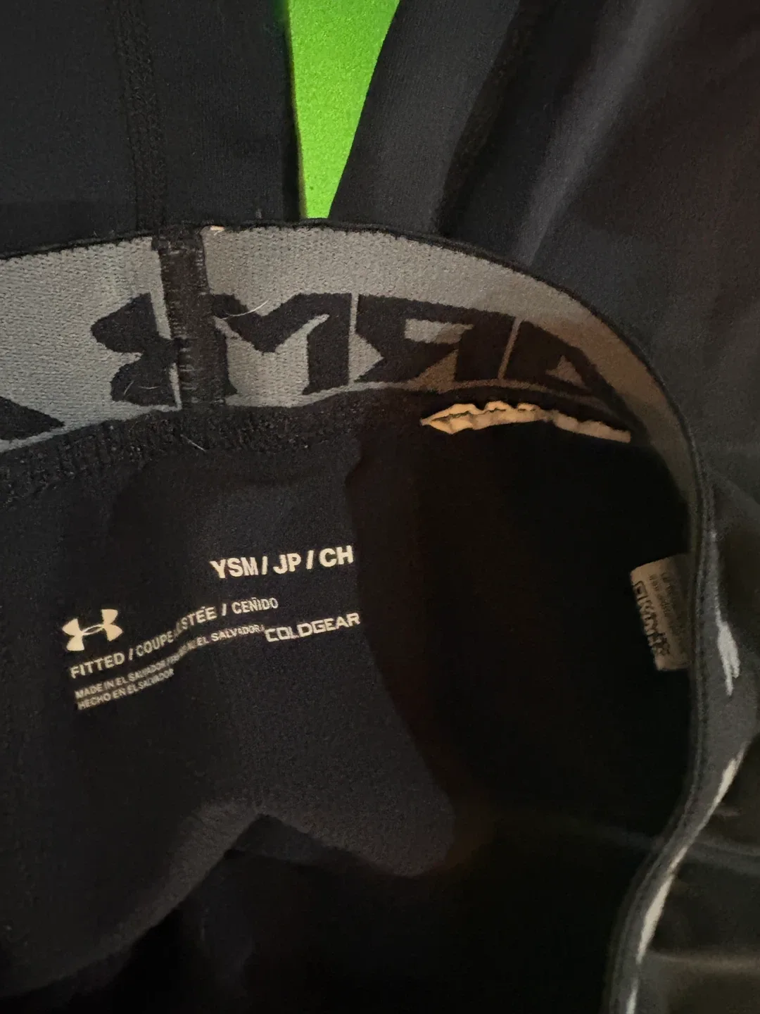 Under Armour ColdGear Fitted Leggings - YSM image indicator(2)