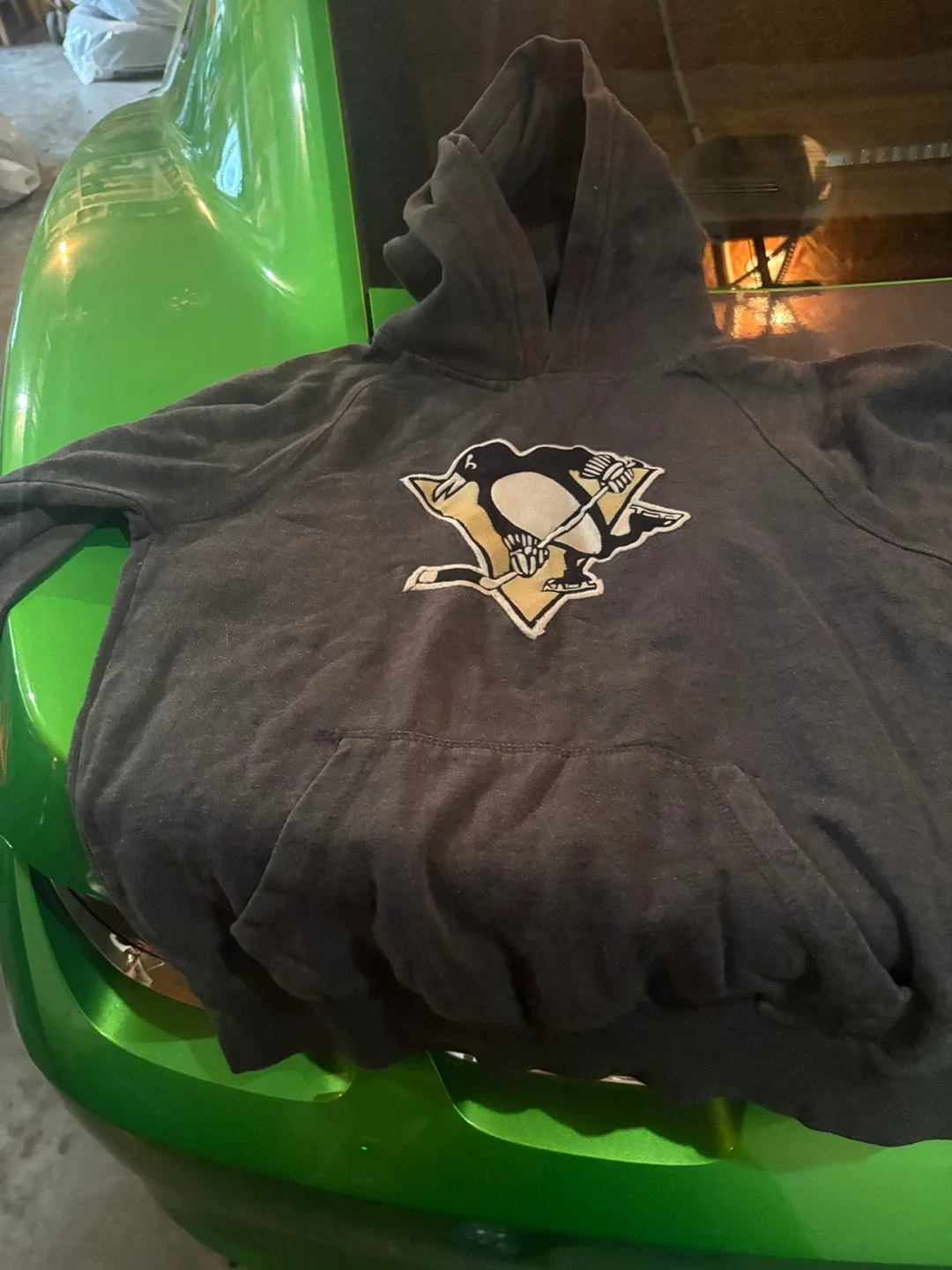 Youth Pittsburgh Penguins Hoodie large