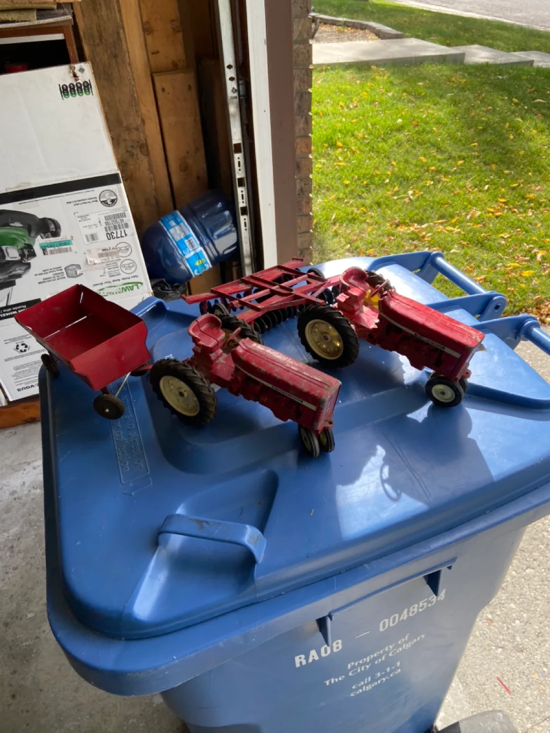 Vintage Toy Tractor Set thumbnail