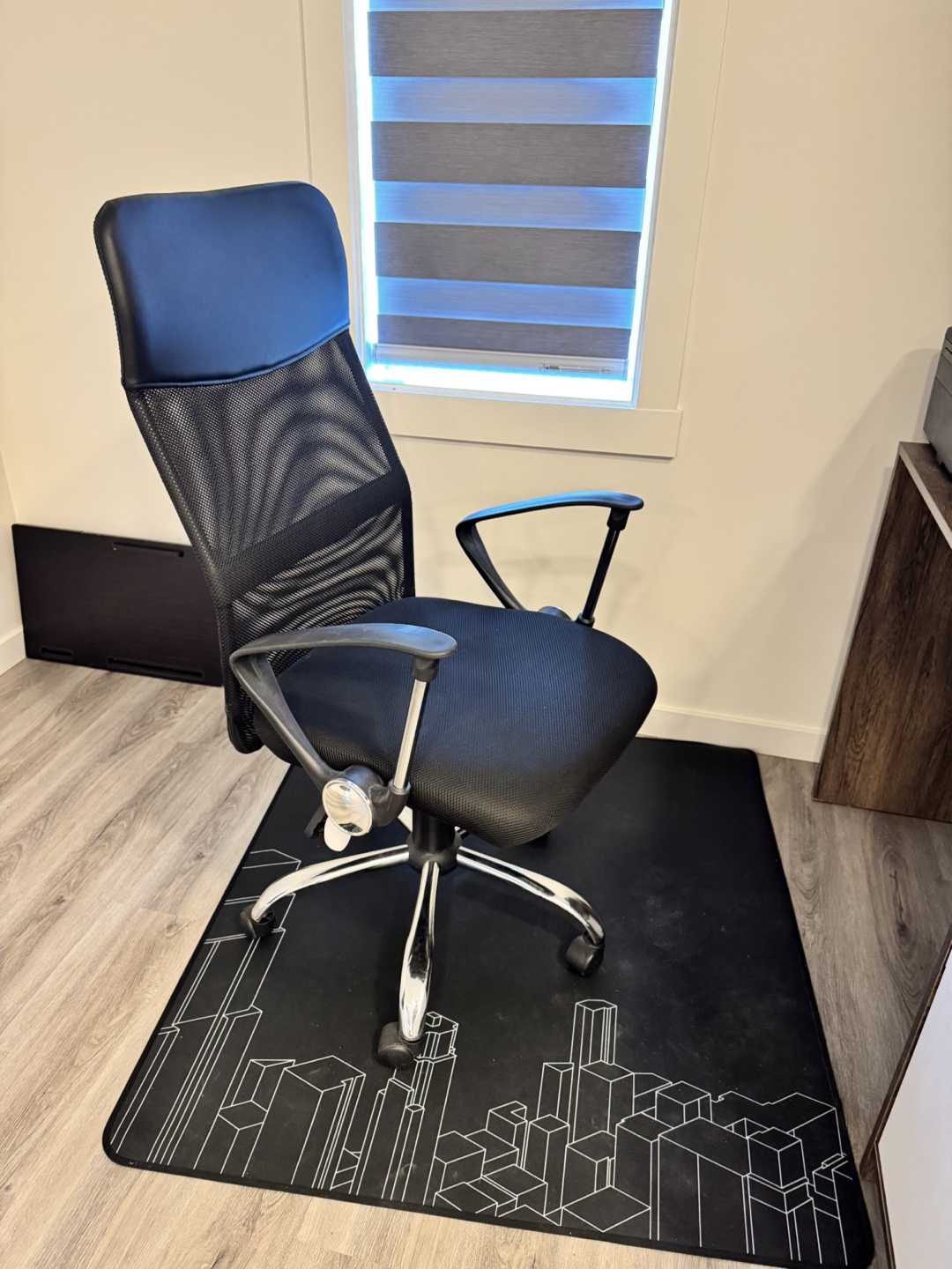Office Chair - Black Mesh with MAT