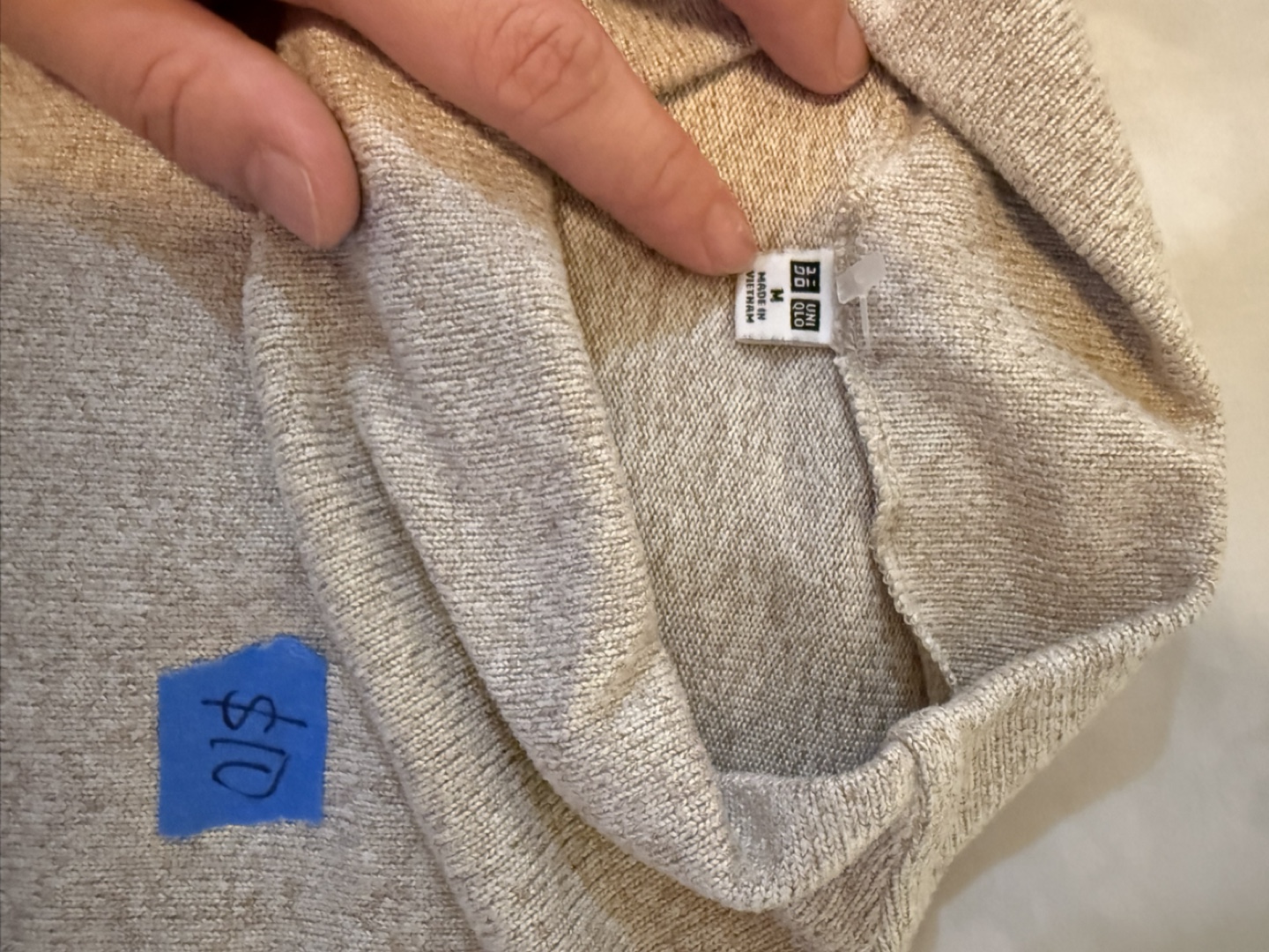 Uniqlo Beige Sweater - Size M - photo 2