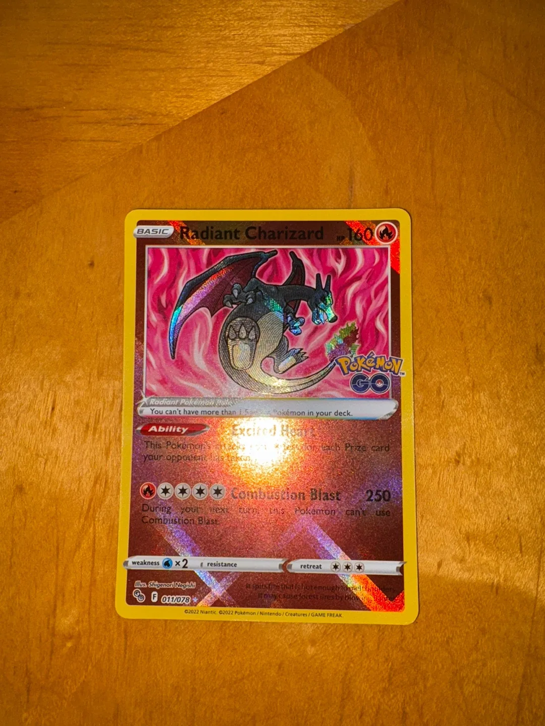 Radiant Charizard – Pokémon GO (011/078)