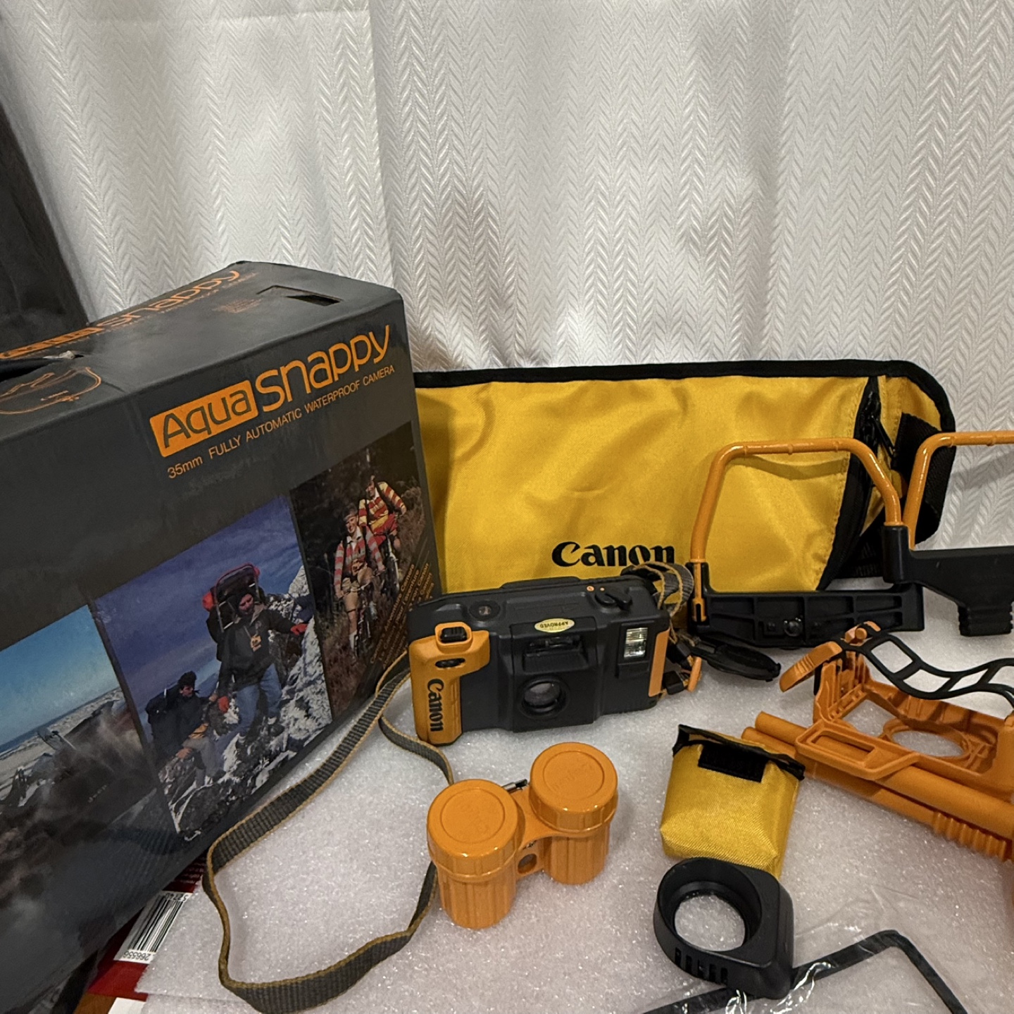 Canon Aqua Snappy AS-6 35mm Waterproof Camera - photo 5