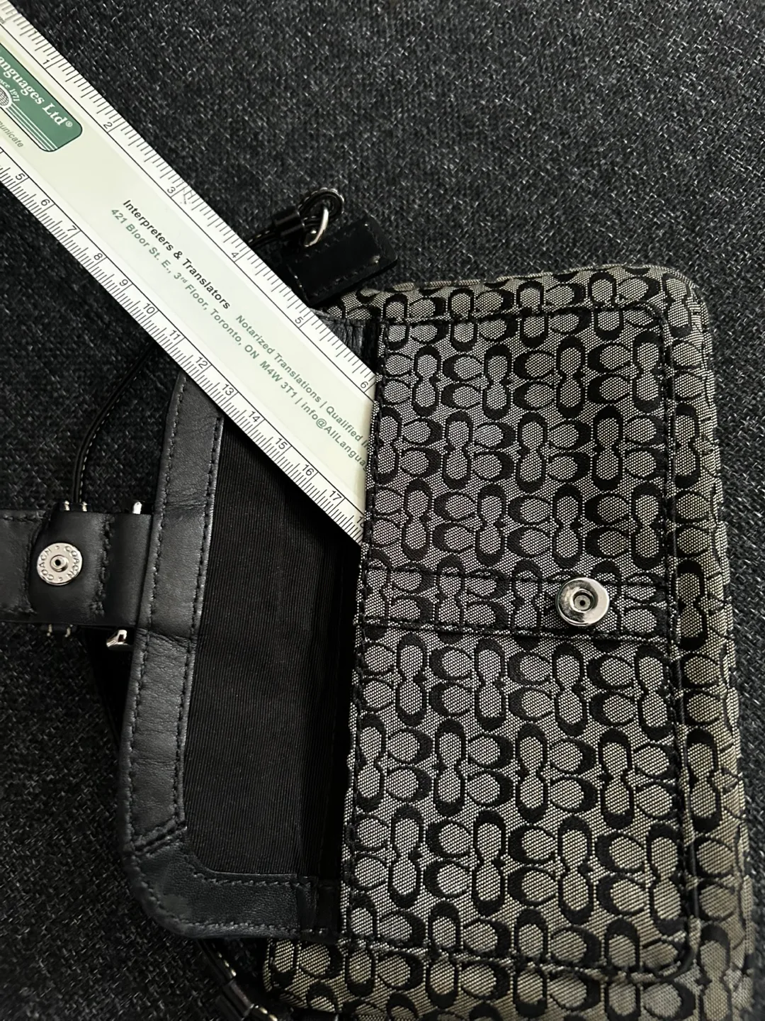 Coach Wristlet image indicator(3)