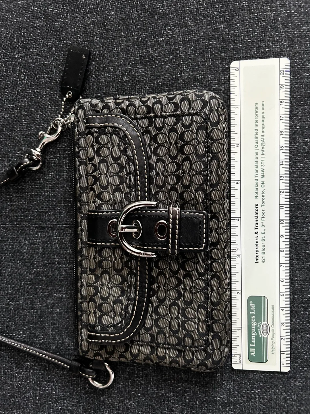 Coach Wristlet image indicator(6)