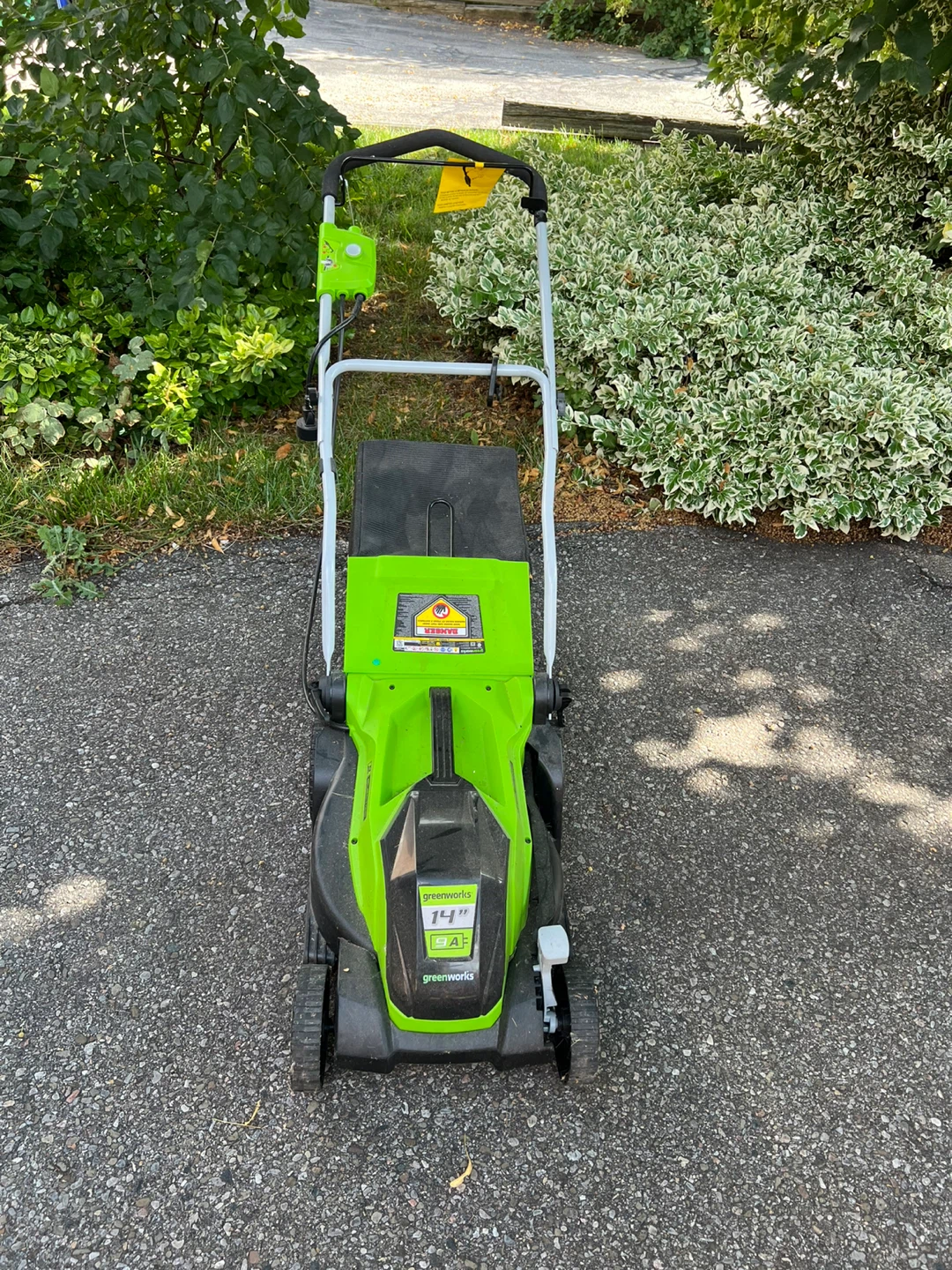 Greenworks 14-inch Cordless Lawn Mower