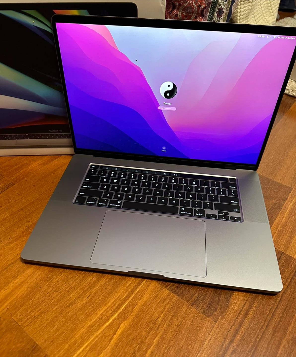 MacBook Pro 16” 1tb ssd 32gb ram