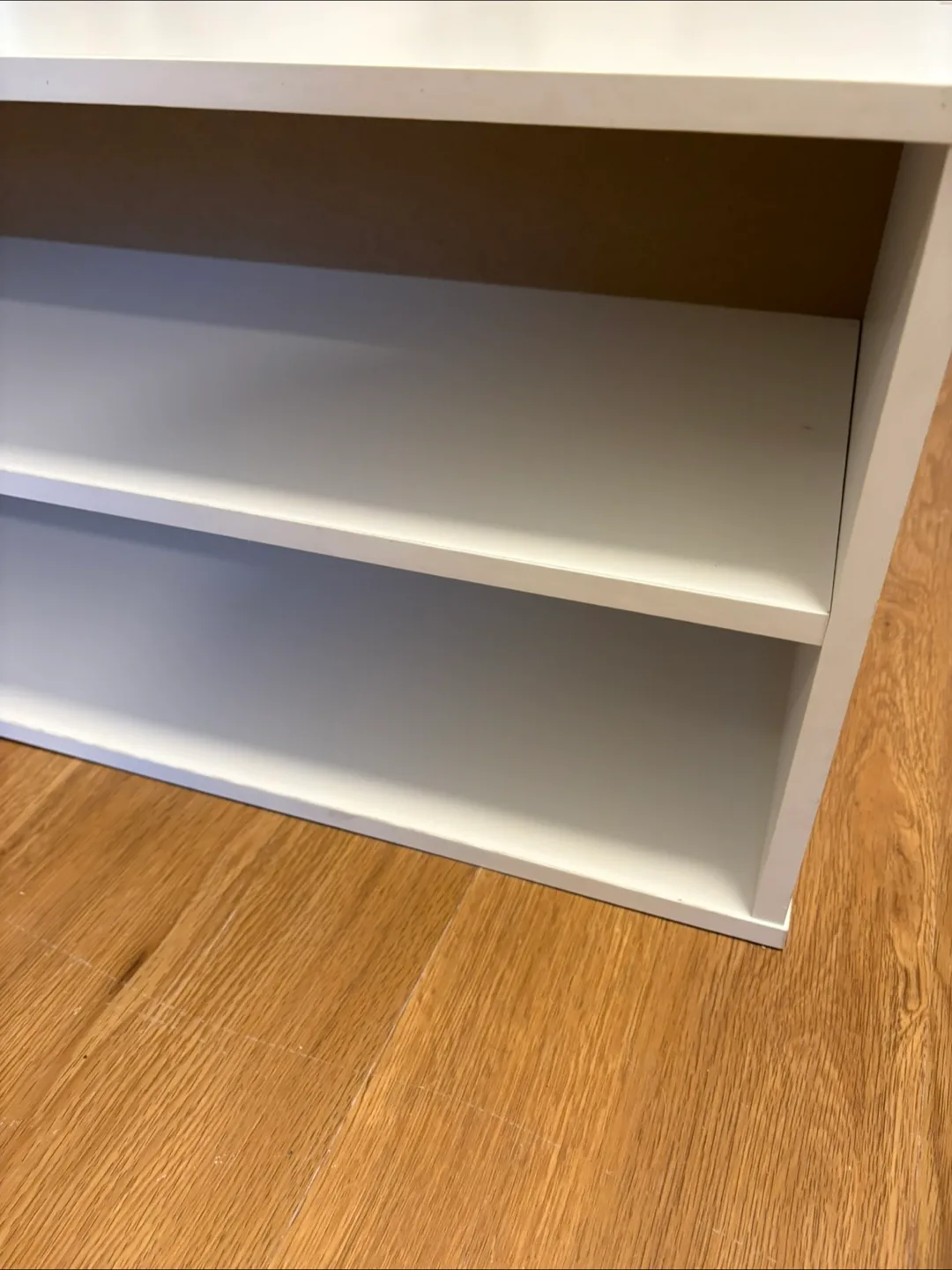 White shoe rack image indicator(2)