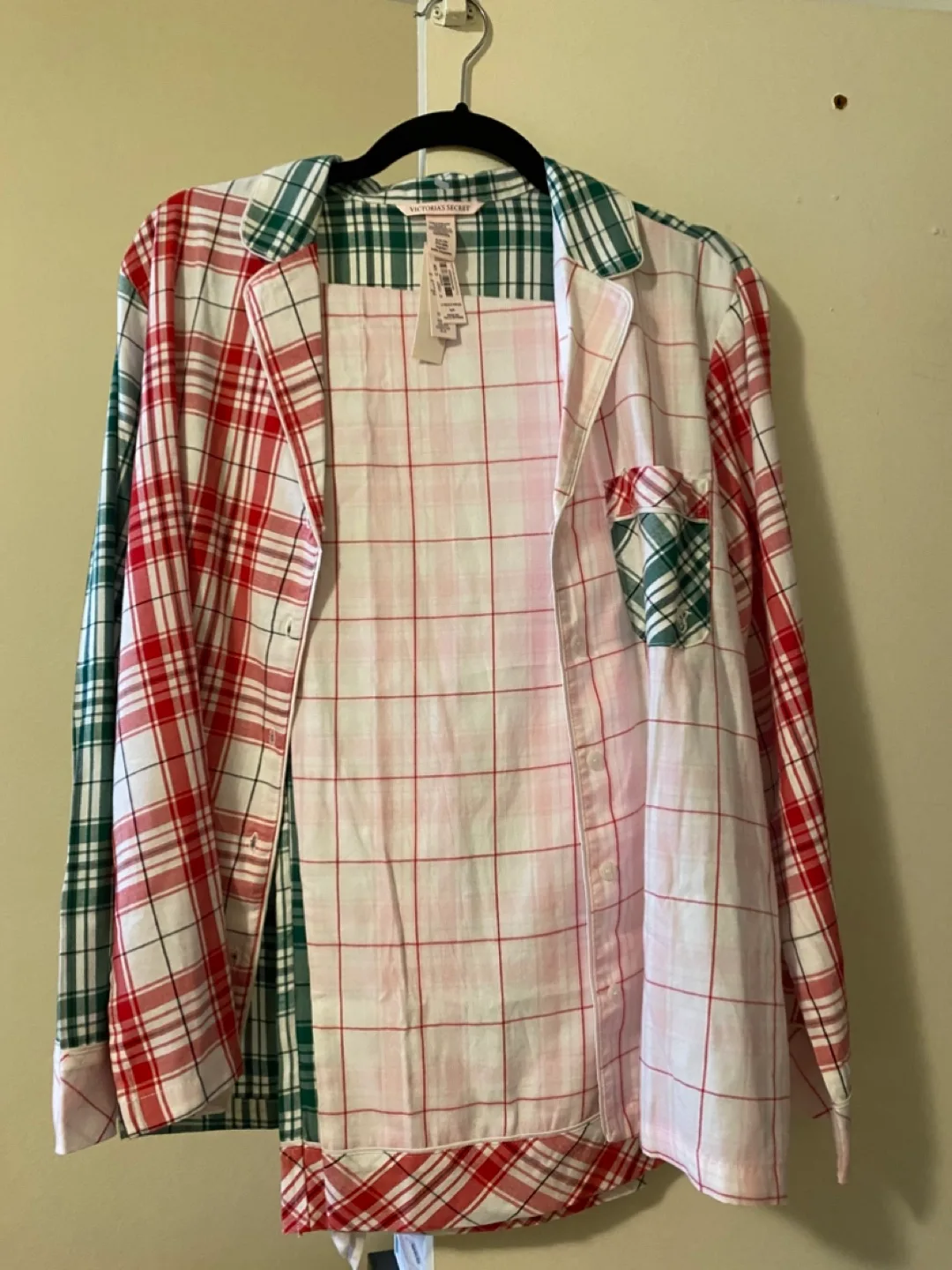 Victoria’s Secret pyjamas thumbnail