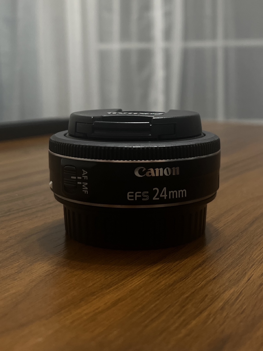 Canon EF-S 24mm f/2.8 STM Lens - photo 2