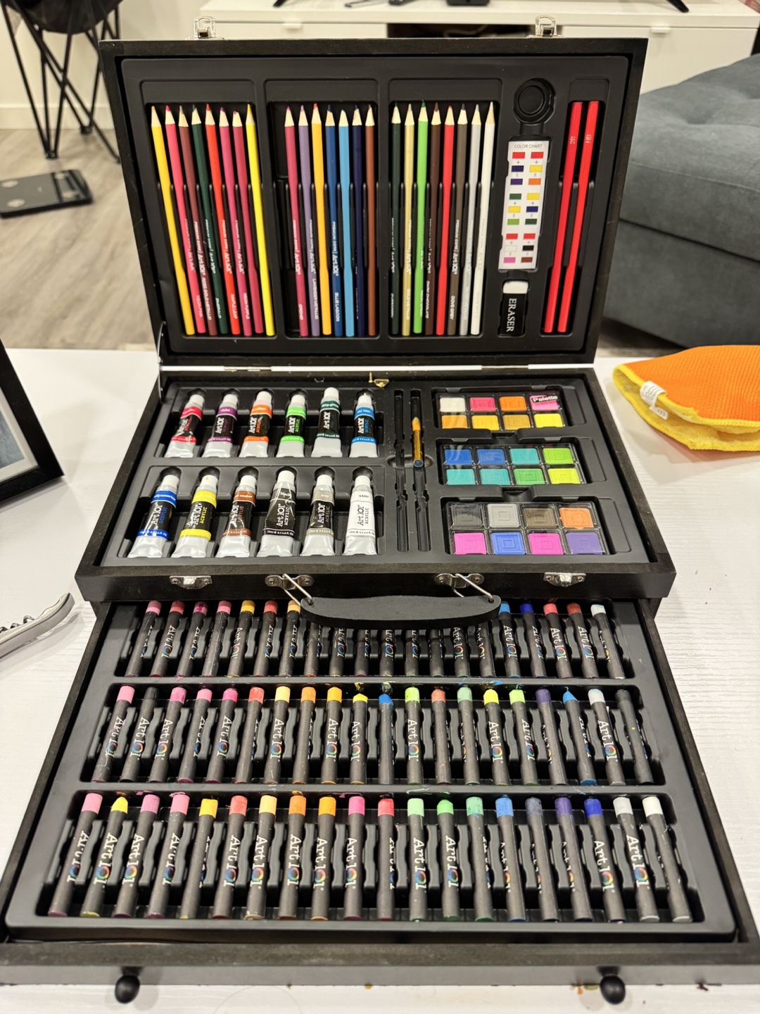 Art 101 142-Piece Wood Art Set