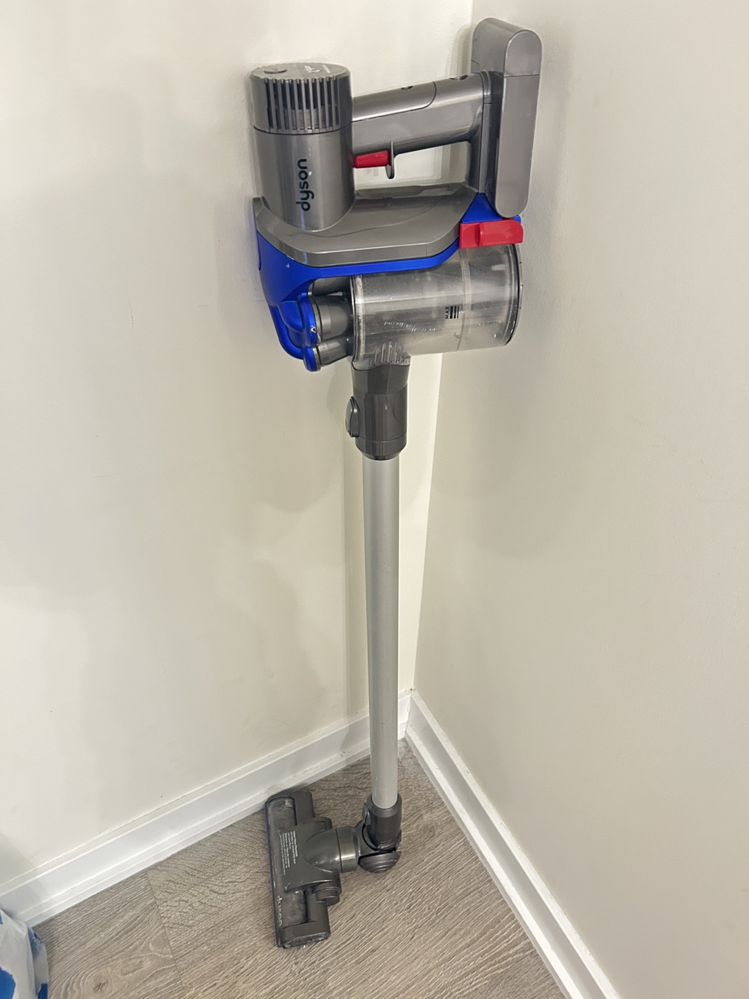 Dyson Cordless Stick Vacuum