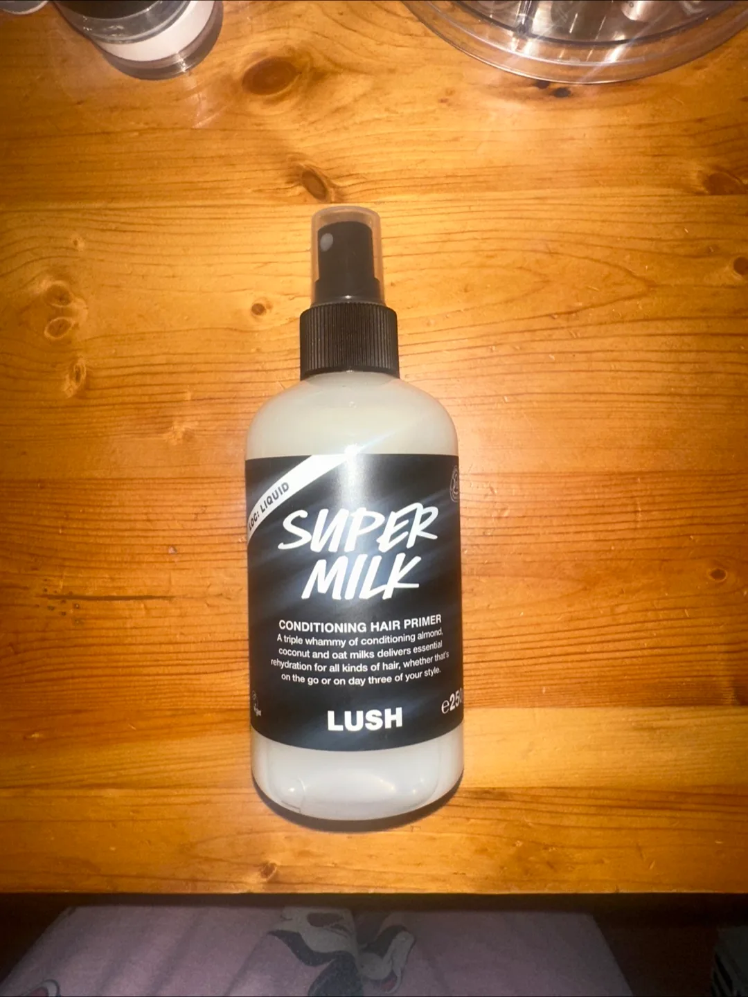 Lush Super Milk Conditioning Hair thumbnail