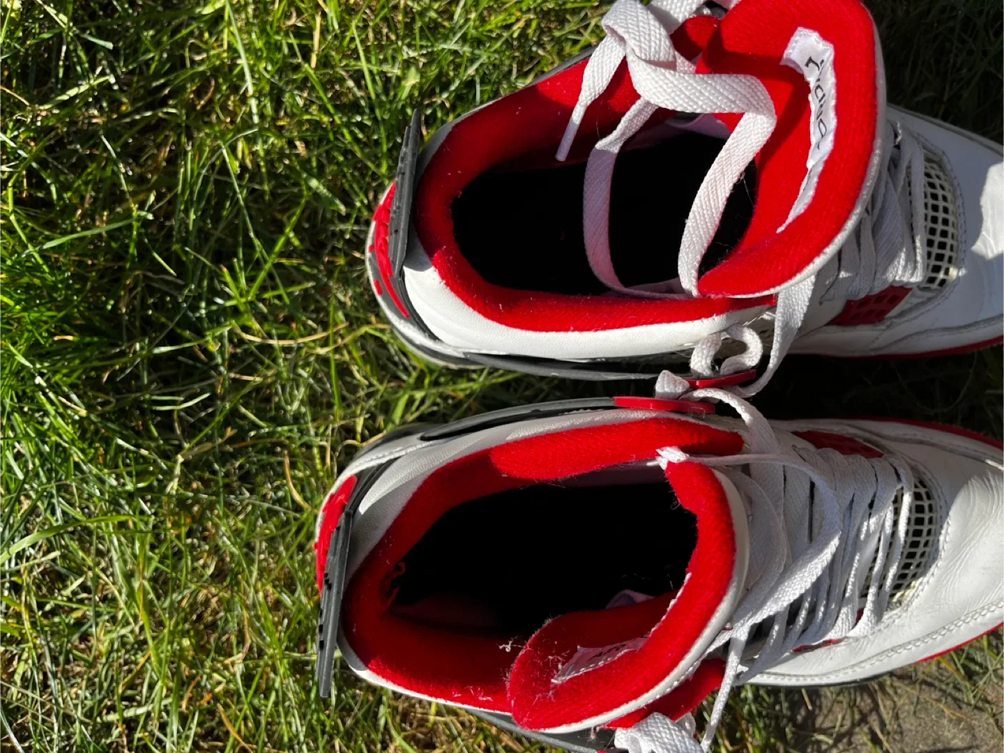 Nike Air Jordan 4 Retro - Size 9 image indicator(6)