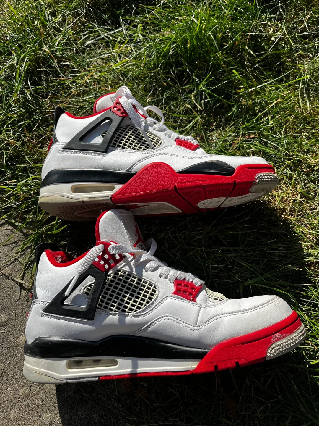 Nike Air Jordan 4 Retro - Size 9 image indicator(8)