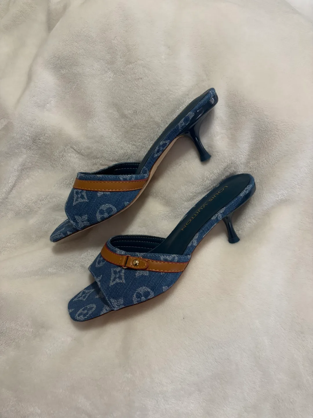 Louis Vuitton Denim Mules Size 38 image indicator(2)