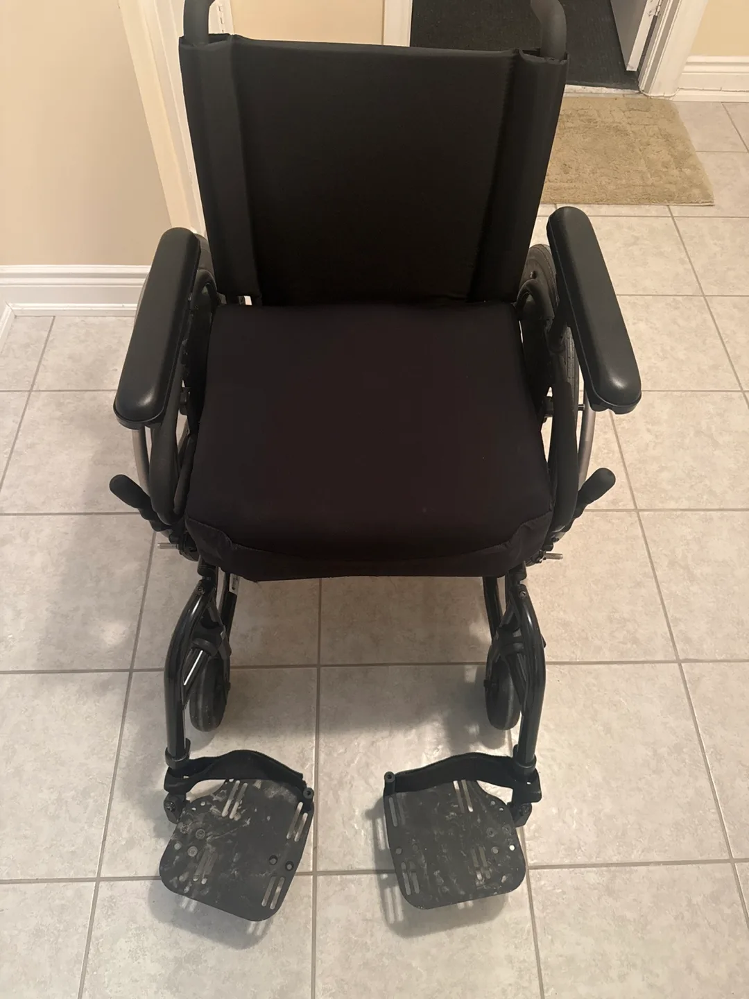 Quickie Wheelchair - Lightweight & Portable image indicator(3)