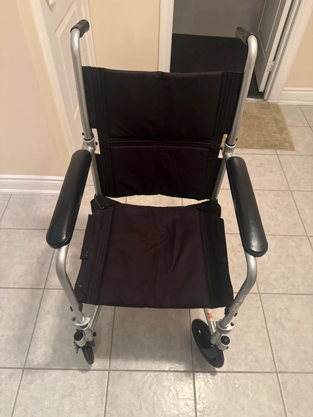 Drive Lightweight Transport Wheelchair image indicator(3)