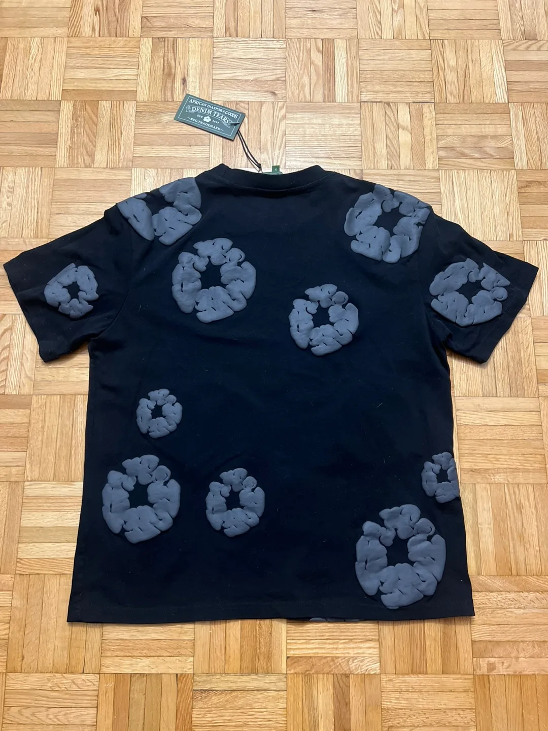 American Rag Cie Denim Tears T-Shirt image indicator(2)