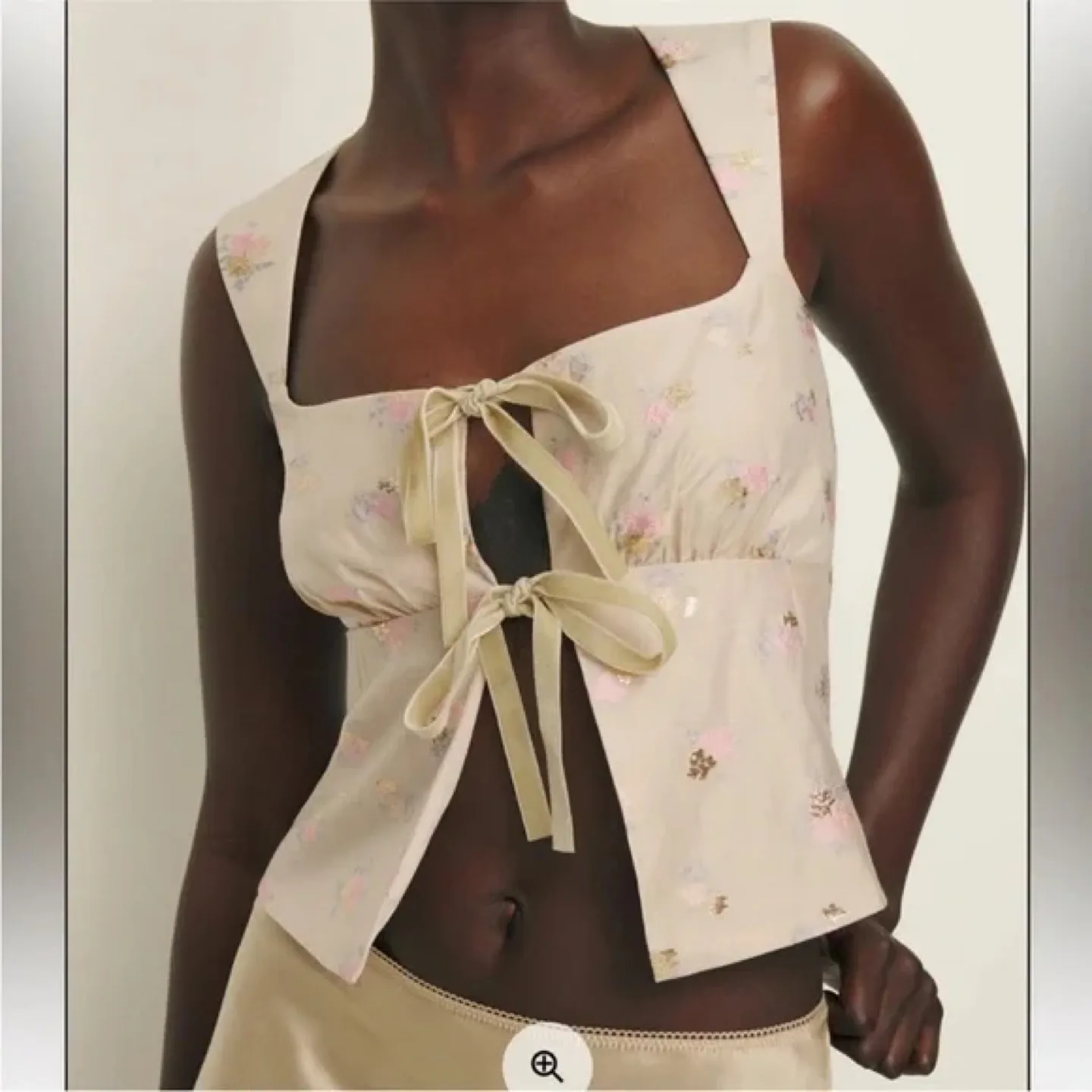 Reformation Size 4 Tie-Front Top thumbnail