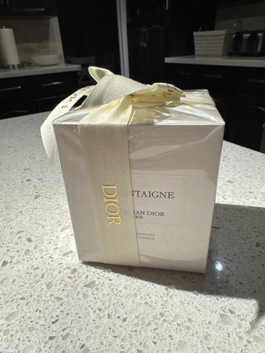 New Dior 30 Montaigne Candle - 250g thumbnail
