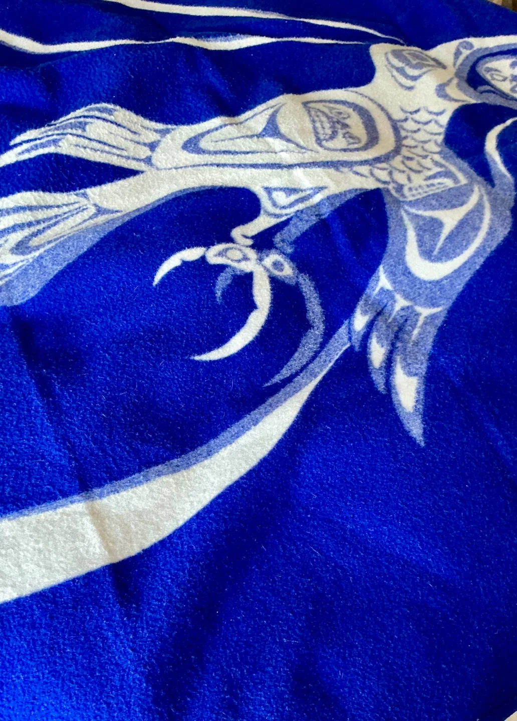 Pendleton 'White Raven's Moonlit Flight' Blanket image indicator(6)