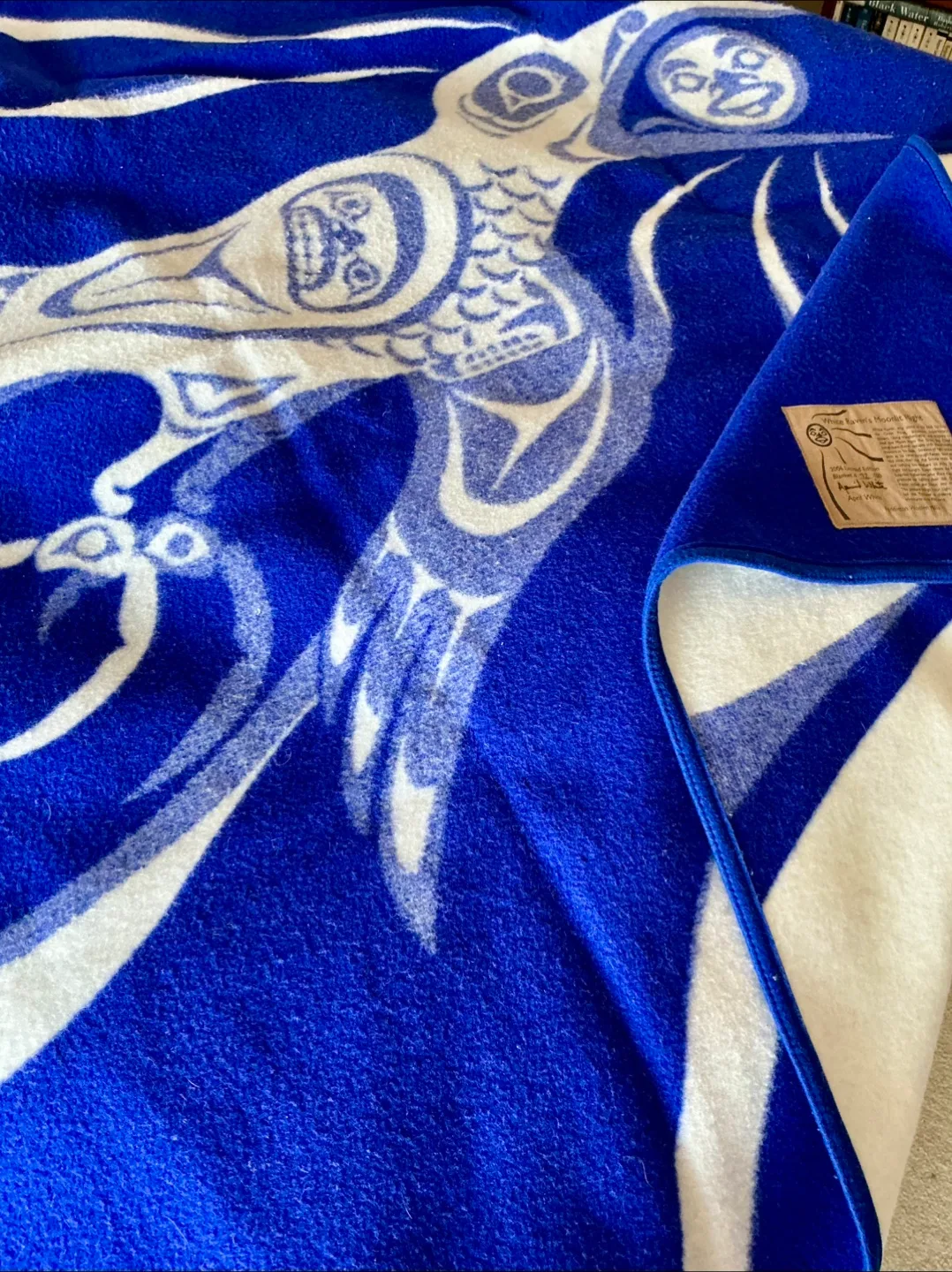 Pendleton 'White Raven's Moonlit Flight' Blanket image indicator(8)