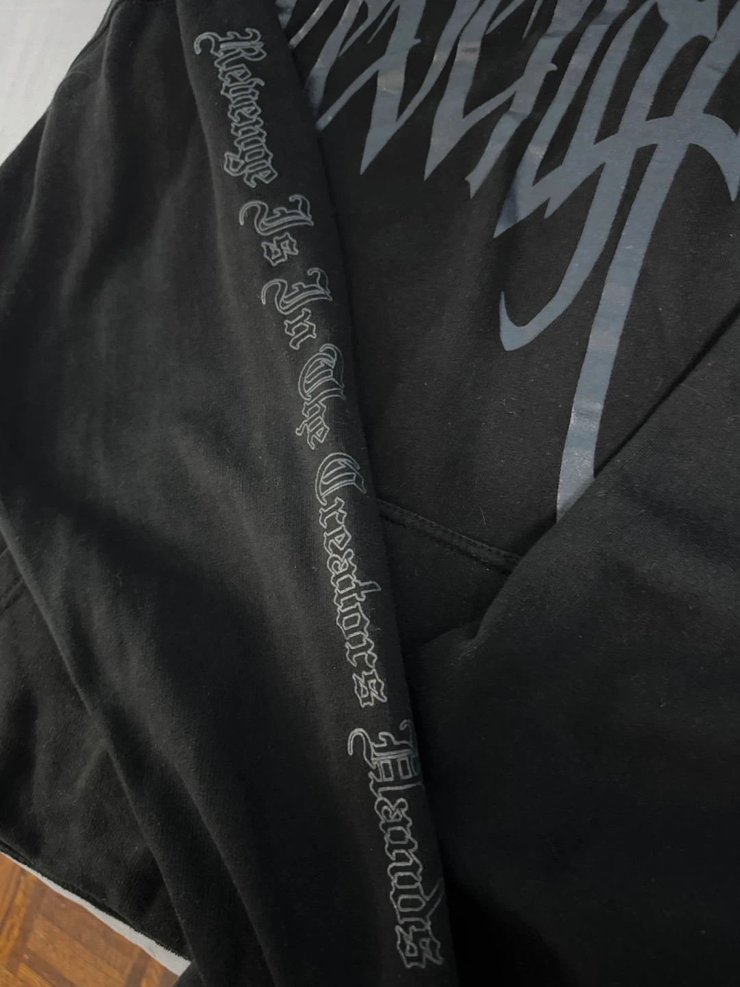 Revenge Skull Hoodie - Large - photo 3
