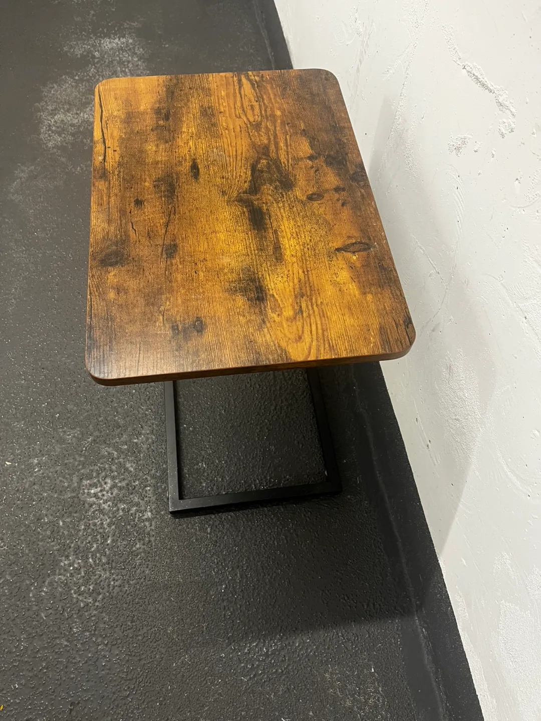 Brown Wood Grain End Table image indicator(6)