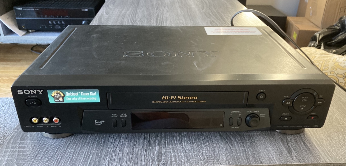 Sony VCR with remote. Stouffville pickup