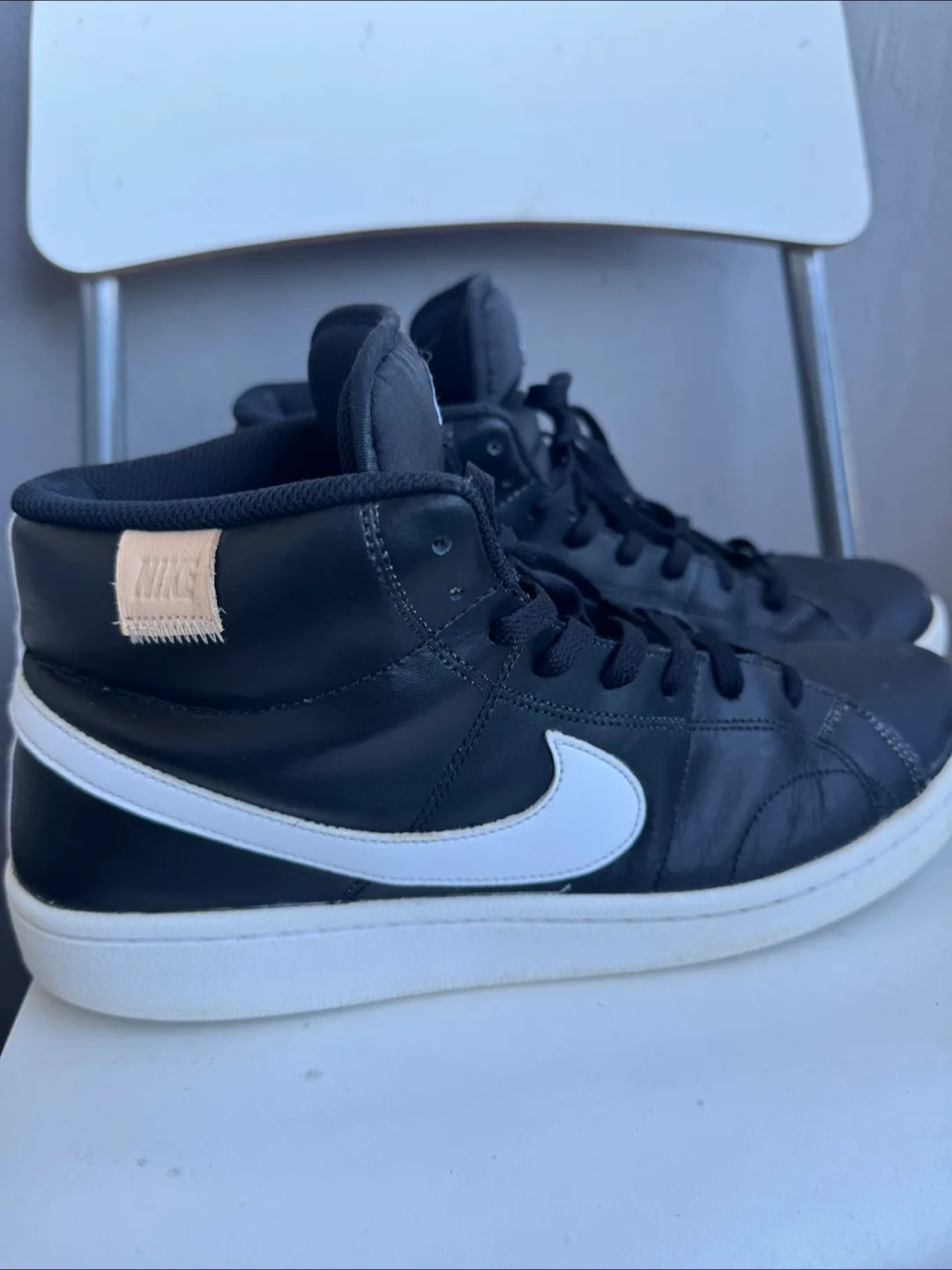 Men’s Nike Court Royale 2 Mid Black/White Sneakers Size 12 thumbnail