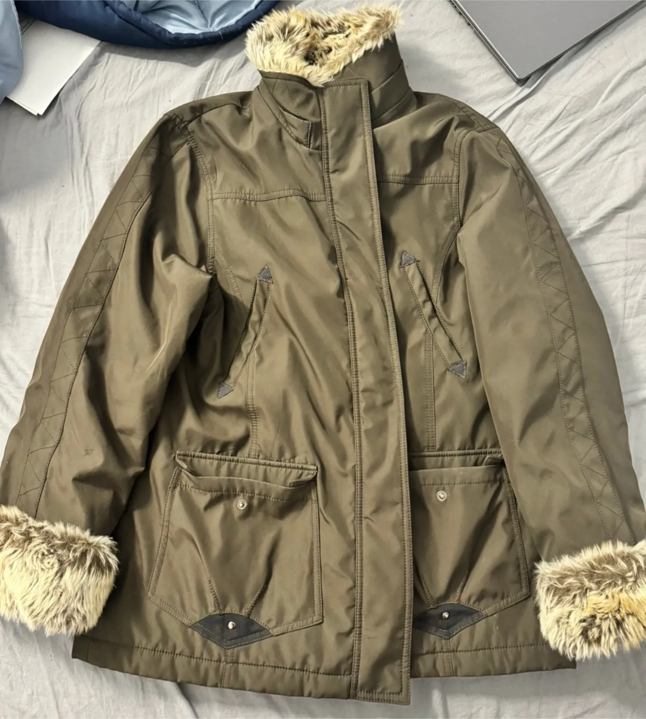 Two for $8 image indicator(2)