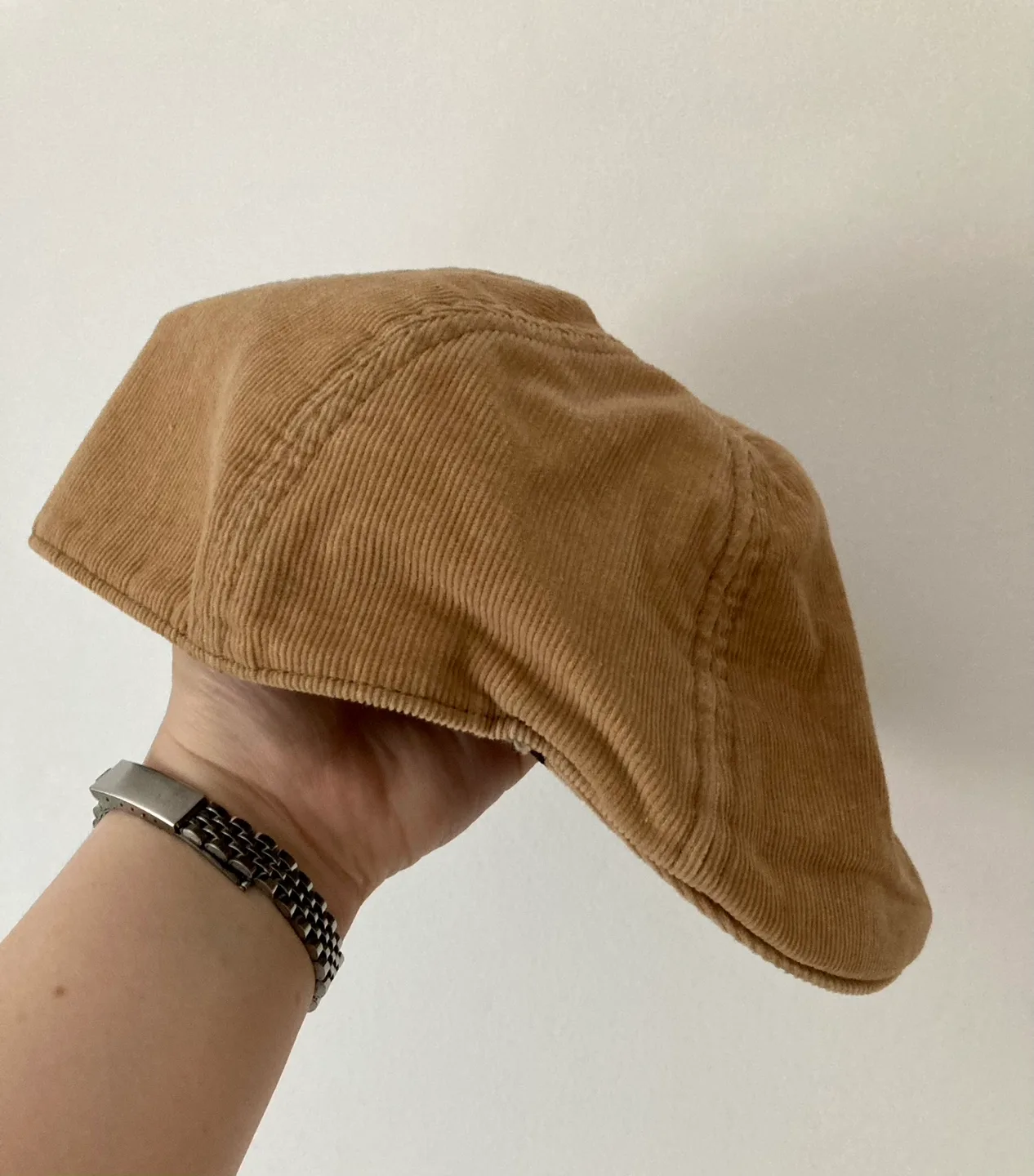 BNWOT Gap Hat thumbnail