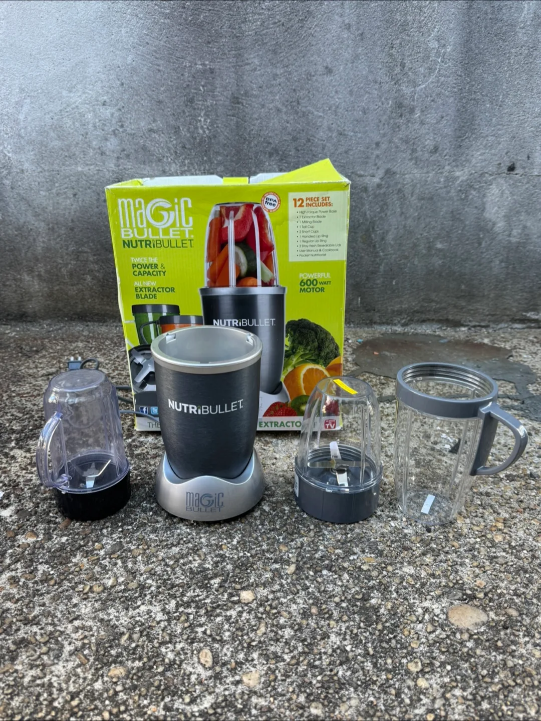 Magic Bullet NutriBullet 12-Piece Set thumbnail